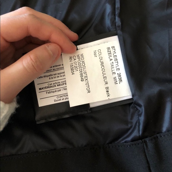 (SOLD) CANADA GOOSE JACKET WOMEN BNWT - Picture 12 of 15